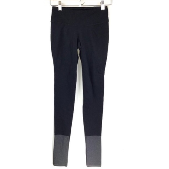 Athleta Pants - Athleta woman’s colorblock leggings